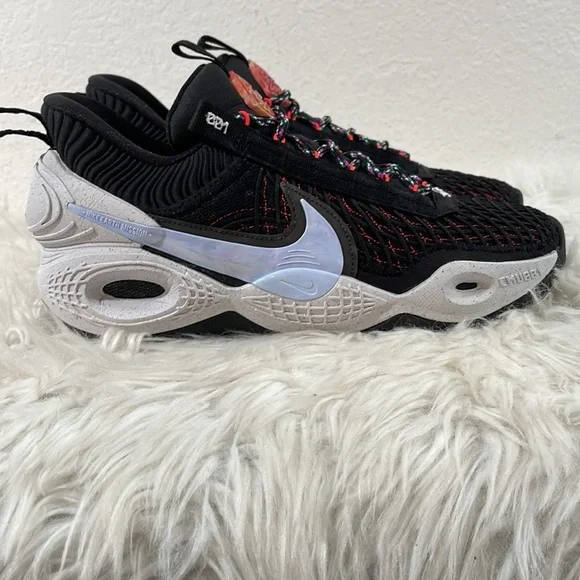 Nike Cosmic Unity TB 'Black White' Size 10 NEW - Picture 2 of 12